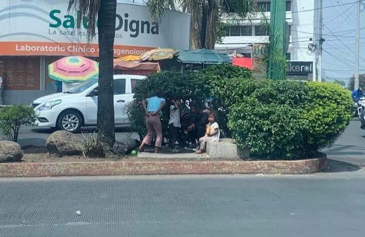 Reportan un grupo de niños en situación de calle en Cuernavaca; afirman ser de Acapulco, damnificados del Huracán Otis