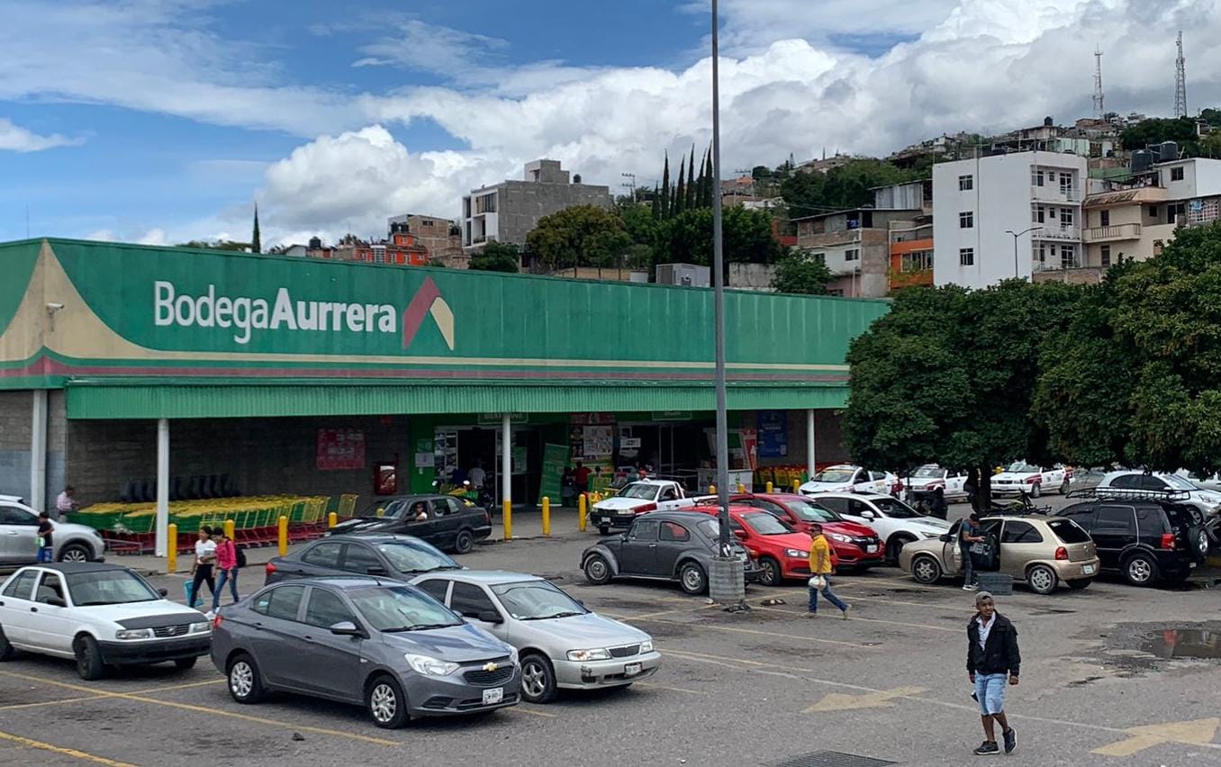 Trabajador de Aurrerá en Chilpancingo golpea bebé de 3 meses en la cabeza; la empresa evade su responsabilidad