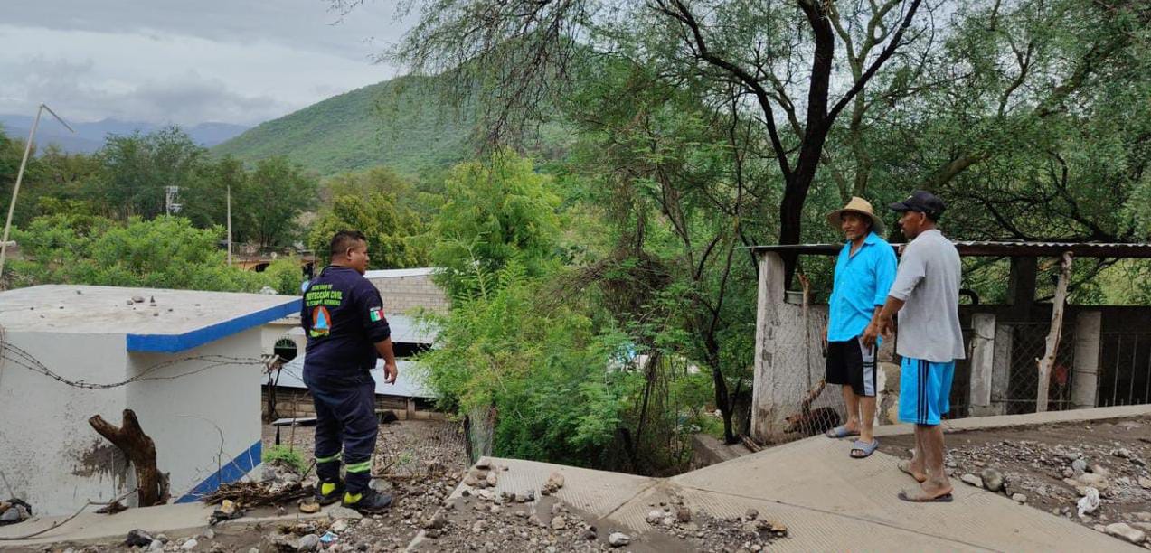 Remanentes de Chris provocan inundación de viviendas en Copalillo