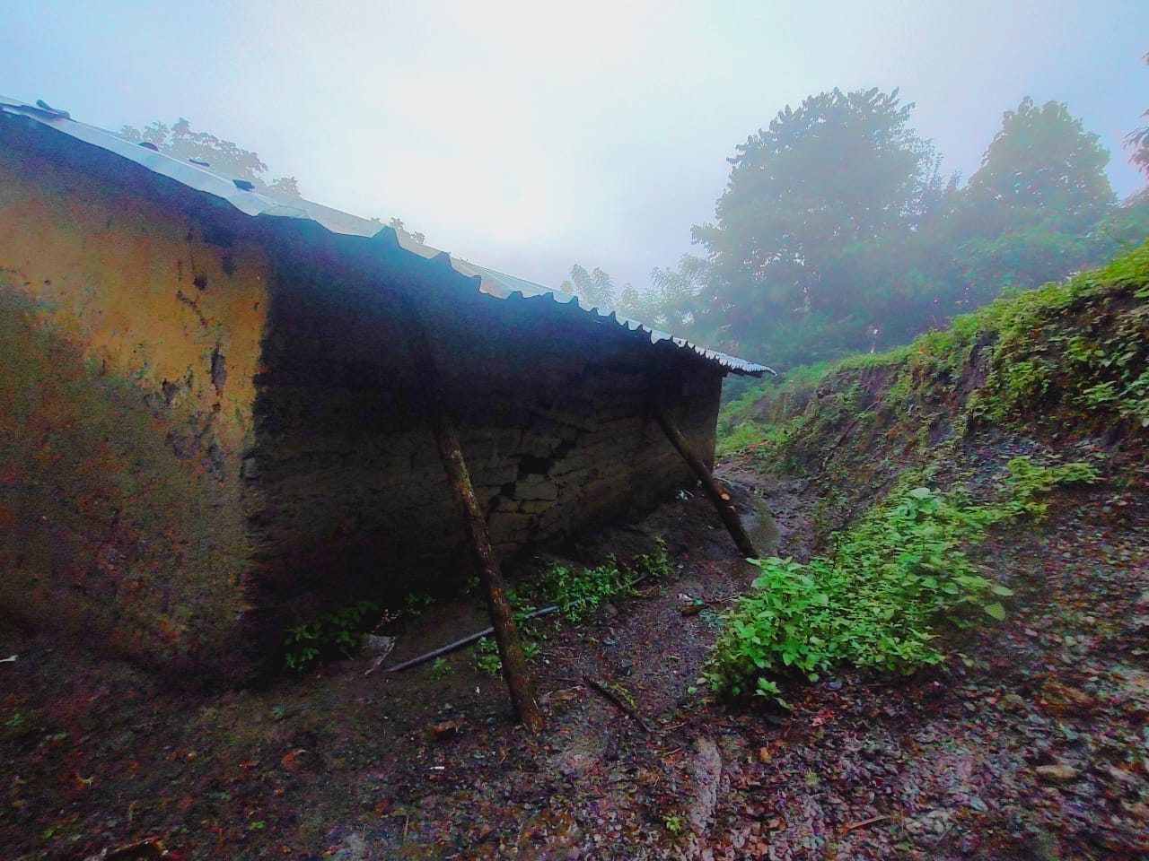 Reportan al menos 40 mil personas incomunicadas en la Sierra de Guerrero