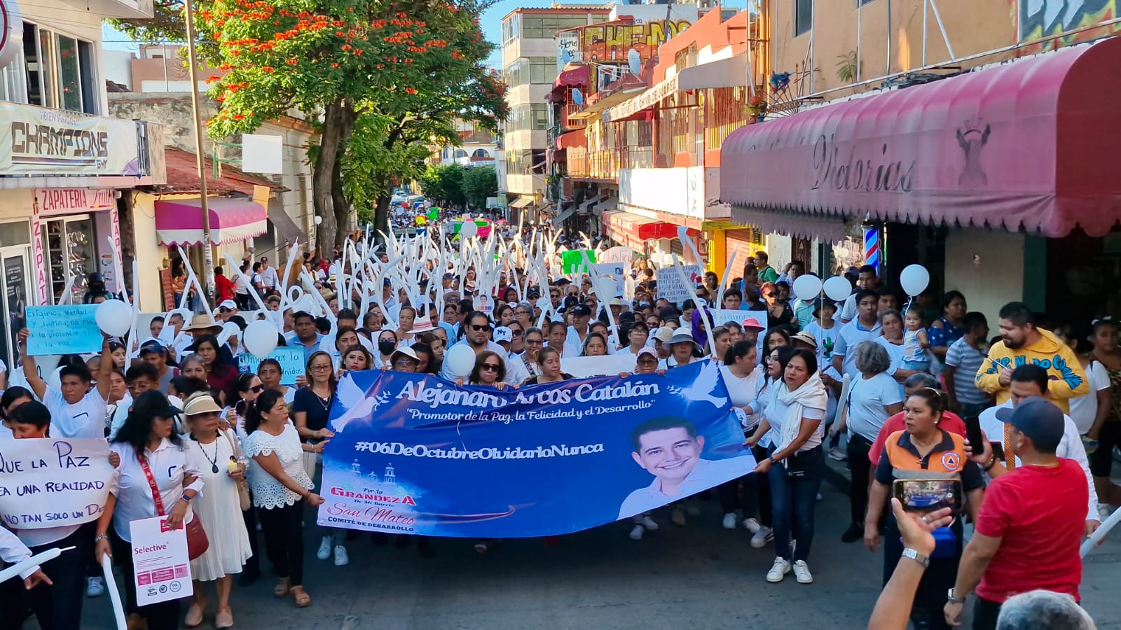 Marchan en Chilpancingo para exigir justicia y paz